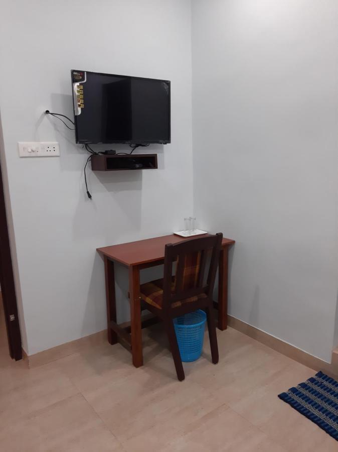 Madaparambil Residency Alwaye 외부 사진