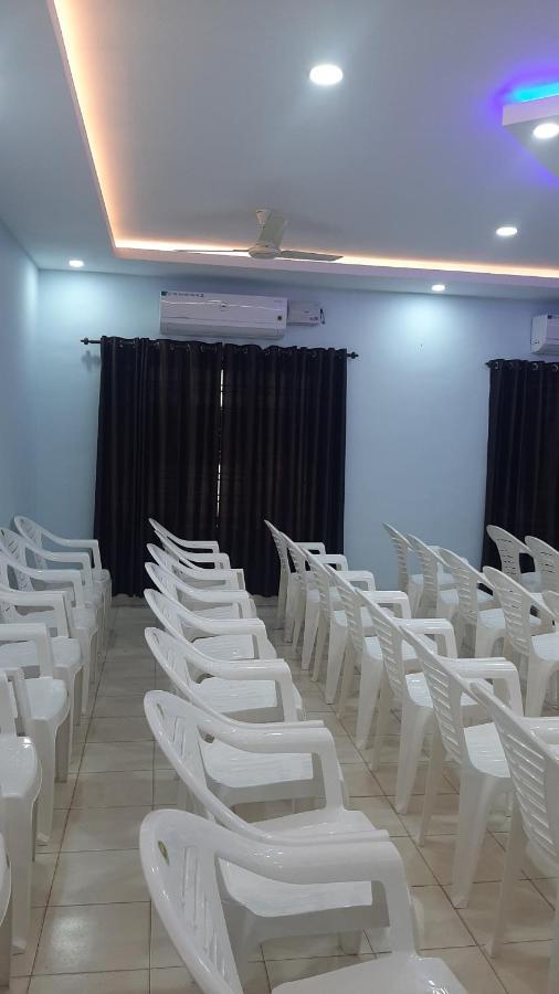 Madaparambil Residency Alwaye 외부 사진