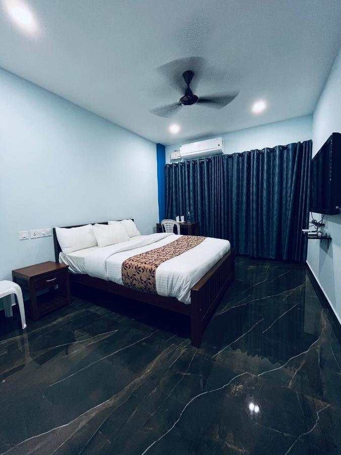 Madaparambil Residency Alwaye 외부 사진