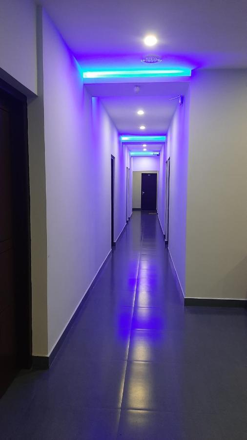 Madaparambil Residency Alwaye 외부 사진